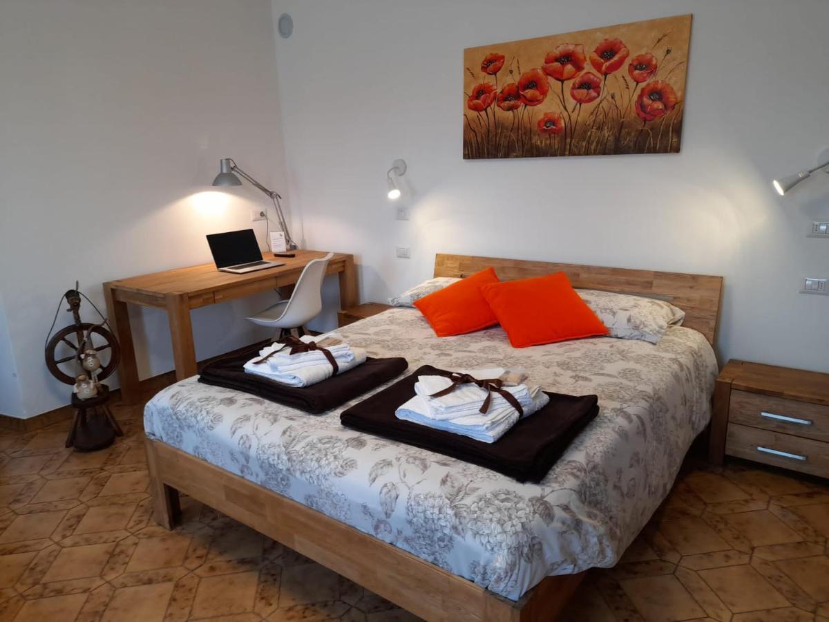 B&B La Casa Di Loretta Paderno Ngoại thất bức ảnh